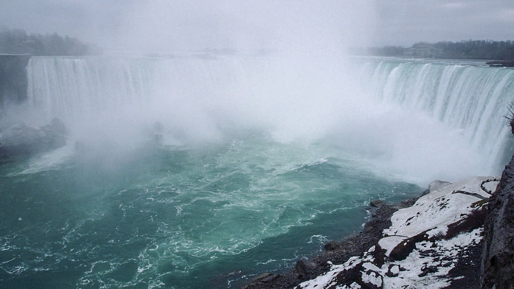 Horseshoe Falls []